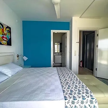 Larimar Cesme מלון *