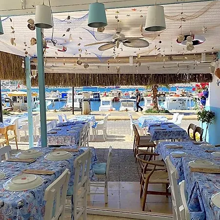 Larimar Cesme * Ciftlikkoyu